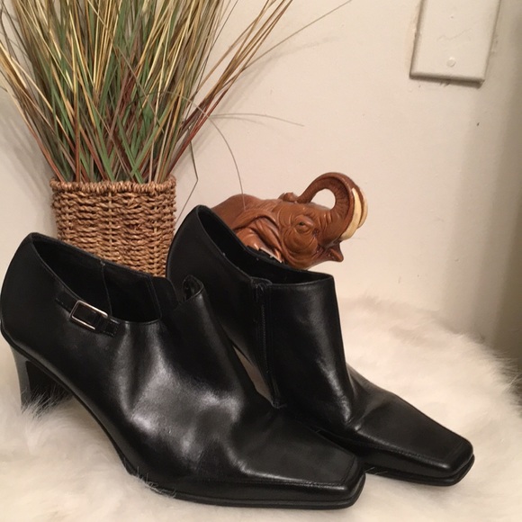 Nicole Black Leather Ankle Boots - Picture 8 of 8